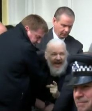 20190411_Arrested_Julian_Assange